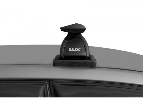 Багажник на крышу LUX с дугами 1,4м аэро-трэвэл (82мм) для со штатным местом 911-2